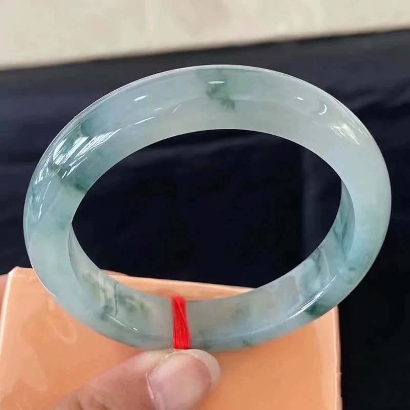 หยกพม่าลายดอกไม้สีฟ้า กำไลข้อม - Bracelets บทวิจารณ์และราคา