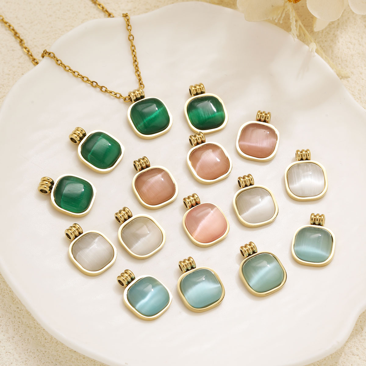จี้หินตาแมวทรงสี่เหลี่ยมมน 2 ช - Necklaces บทวิจารณ์และราคา