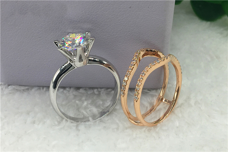 แหวนแต่งงานทองคำขาว 18K Au750  - Moissanite Engagement Ring 1 Carat บทวิจารณ์และราคา