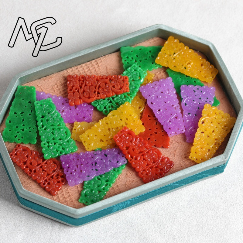 หยกธรรมชาติ 1 ชิ้น สี่สี แกะสล - Earrings บทวิจารณ์และราคา
